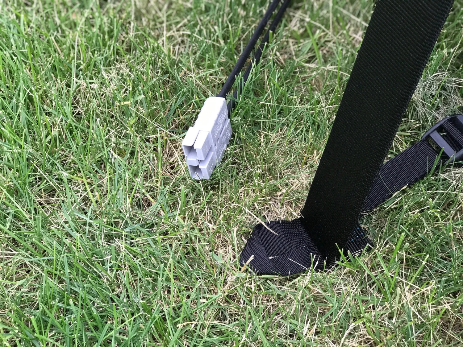 4thD 170 Watt Portable Solar Panel With Merlin Grid 4 4thD 170 Watt Portable Solar Panel With Merlin Grid - Image 2